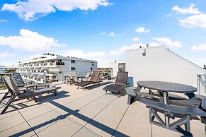 Lookout by Beachside Management