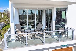 Lookout by Beachside Management