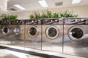 Portlander Inn and Marketplace