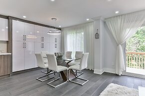 QuickStay - Classy 5brm House in Vaughan
