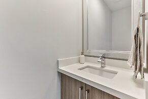 QuickStay - Classy 5brm House in Vaughan