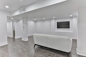 QuickStay - Classy 5brm House in Vaughan
