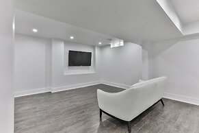 QuickStay - Classy 5brm House in Vaughan