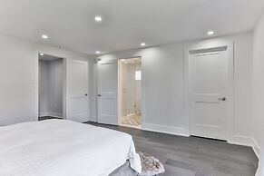 QuickStay - Classy 5brm House in Vaughan