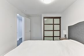 QuickStay - Classy 5brm House in Vaughan