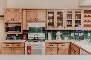 29sl - Hot Tub - Sauna - Bbq - Shuffle Board - Sleeps 11 3 Bedroom Hom