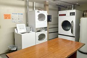 46sll - Convenient - Economical - Wifi - Sleeps 2 1 Bedroom Condo by R