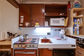 56sll - Fireplace - Inexpensive - Kitchenette - Sleeps 4 1 Bedroom Con