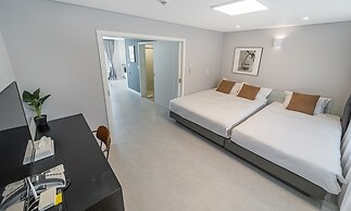 Arte Resort Spa & Pool Villa