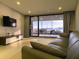 Arte Resort Spa & Pool Villa