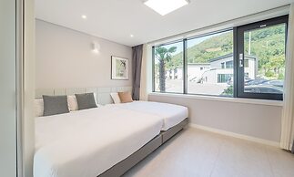 Arte Resort Spa & Pool Villa