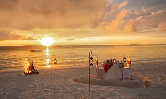 NH Collection Maldives Reethi Resort