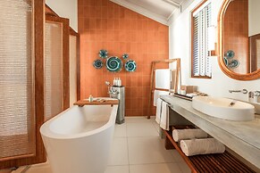 NH Collection Maldives Reethi Resort