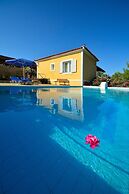 Mouzakis Villas