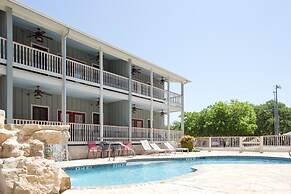 Parker River Haus Vg106 3 Bedroom Condo by RedAwning