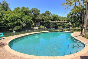 Inverness S Comal River      Ic216 2 Bedroom Condo by RedAwning