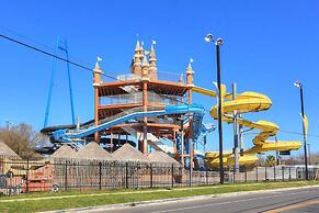 Delroy Curly Rays Comal  Cw C211 2 Bedroom Condo by RedAwning