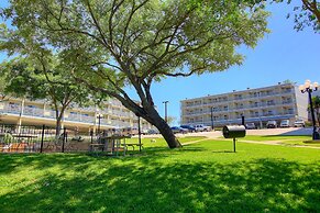 Sweet Retreat RRC A203 2 Bedroom Condo by RedAwning