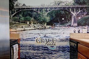 Gracelanda Ww C302 1 Bedroom Condo by RedAwning