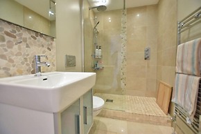 Bayview Hotel