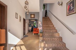 Kaleici Efsali Hotel