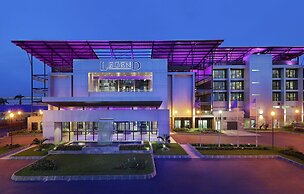 Legend Hotel Lagos Airport, Curio Collection by Hilton