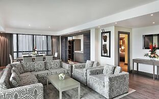 Legend Hotel Lagos Airport, Curio Collection by Hilton