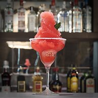 Legend Hotel Lagos Airport, Curio Collection by Hilton