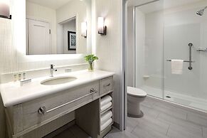 Homewood Suites by Hilton Long Beach Airport
