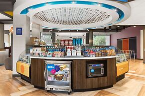 Tru by Hilton Savannah Midtown, GA