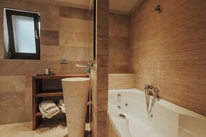 Rouista Tzoumerka Resort