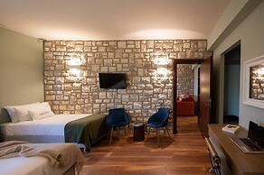 Rouista Tzoumerka Resort