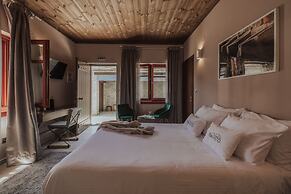 Rouista Tzoumerka Resort