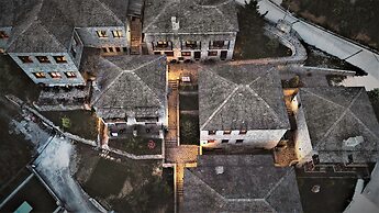 Rouista Tzoumerka Resort