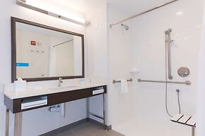 Hampton  Inn & Suites Indianapolis-Keystone