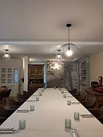 Resort Limax Acis