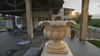 Resort Limax Acis