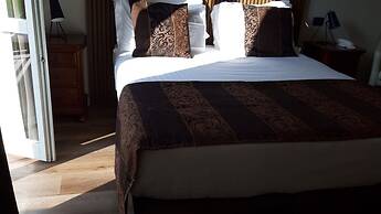 Resort Limax Acis
