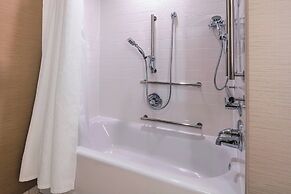 Fairfield Inn & Suites Boston Marlborough/Apex Center