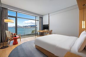 Hotel Indigo Dali Erhai by IHG