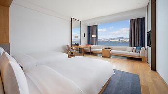 Hotel Indigo Dali Erhai by IHG