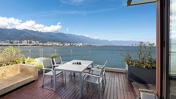 Hotel Indigo Dali Erhai by IHG