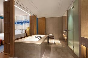 Hotel Indigo Dali Erhai by IHG