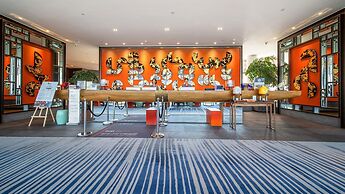 Hotel Indigo Dali Erhai by IHG