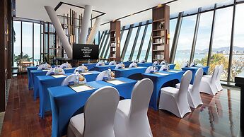 Hotel Indigo Dali Erhai by IHG