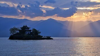 Hotel Indigo Dali Erhai by IHG