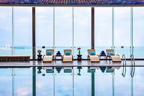 Hotel Indigo Dali Erhai by IHG