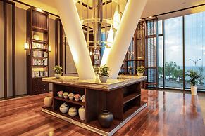 Hotel Indigo Dali Erhai by IHG