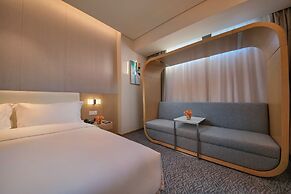Holiday Inn Express Nantong Textile City by IHG