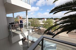 The Palms Apartments